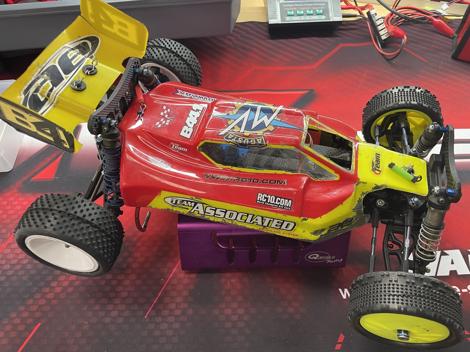 Team Associated B 4.4.1, TT 1/10 4x4 Mod, voiture radiocommandée de alban bricout, RC Park club